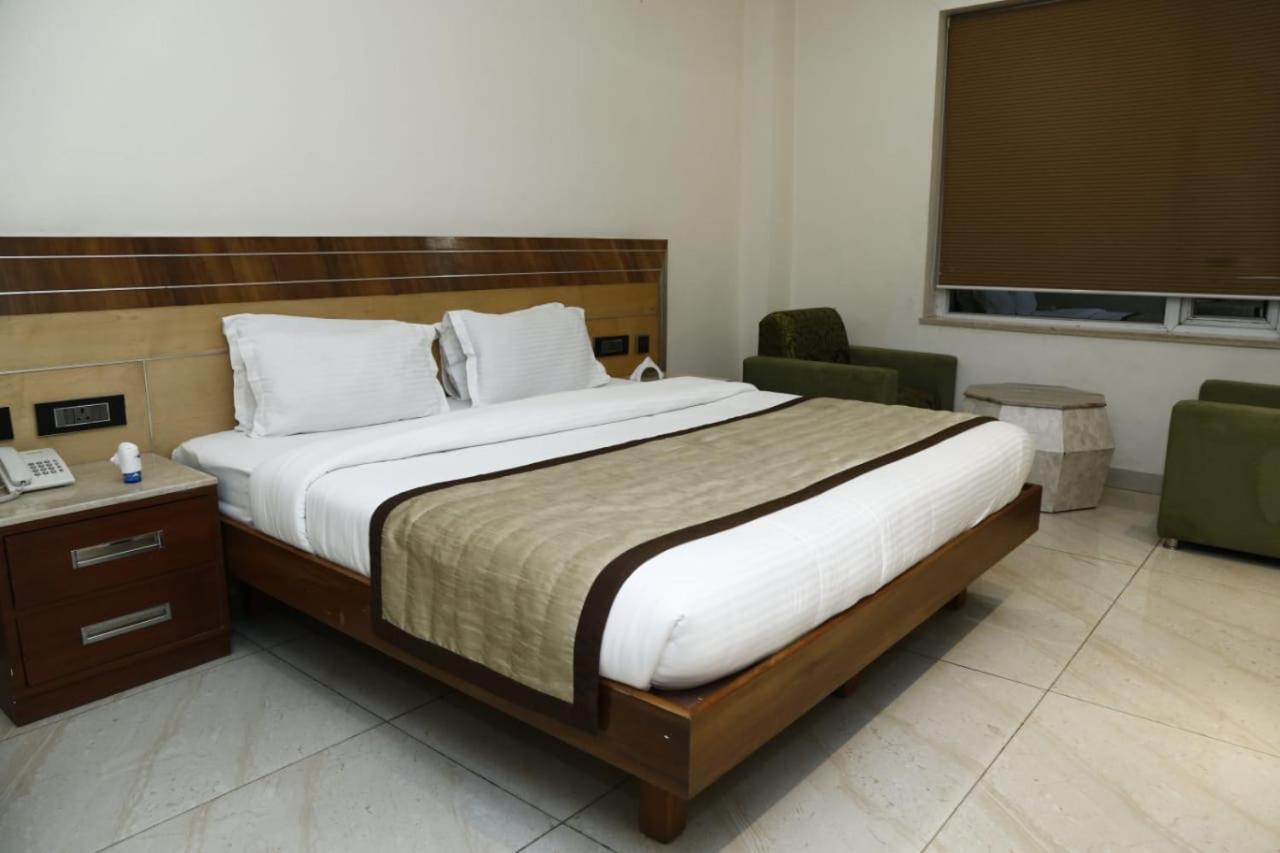 Hotel Pacific Roorkee Exteriér fotografie